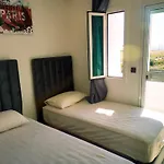 Fantastique Appartement Avec Piscine Sur La Plage M2