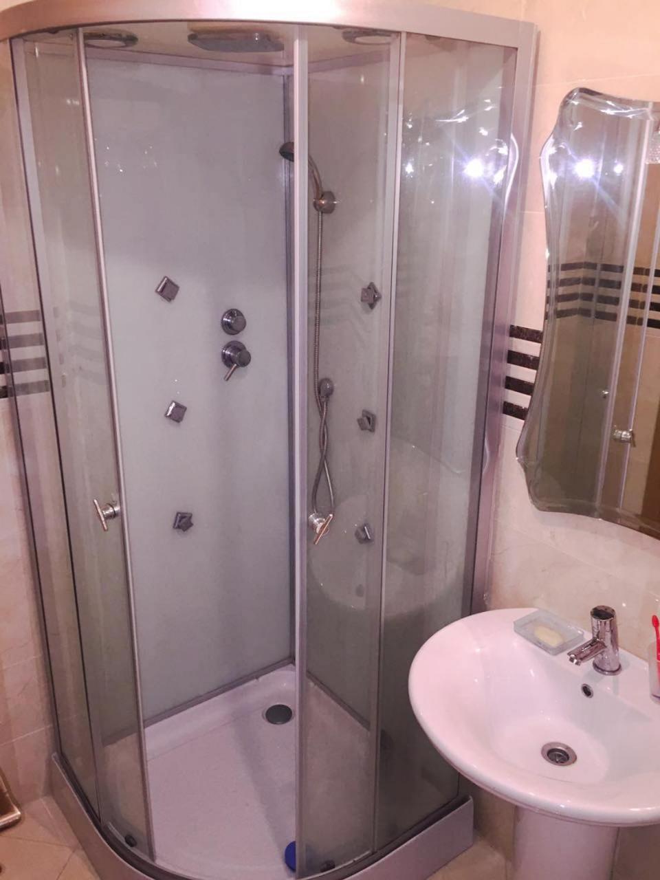 Appartement Fantastique Avec Piscine Sur La M2